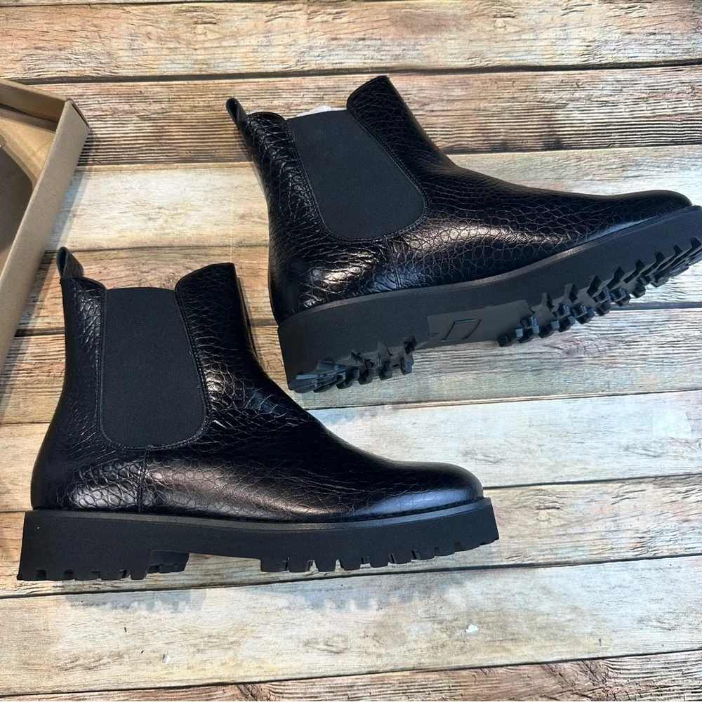 Andre Assous Peggy Embossed Croc Chelsea Boot - Picture 7 of 10